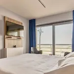Apartment Holiday Suites Blankenberge *