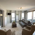Holiday Suites Blankenberge * بلانكنبرخ