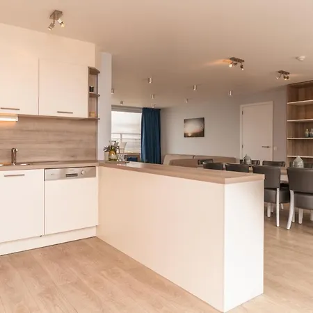 Апартаменты Holiday Suites Blankenberge Бланкенберге