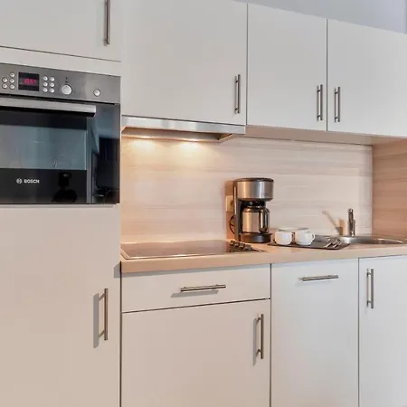 Holiday Suites Blankenberge Апартаменты *