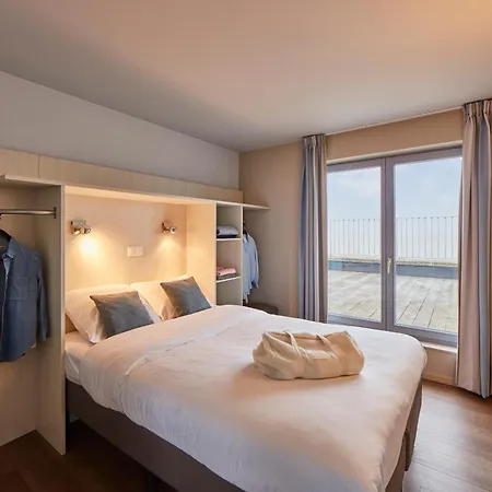 Holiday Suites Blankenberge Apartman *