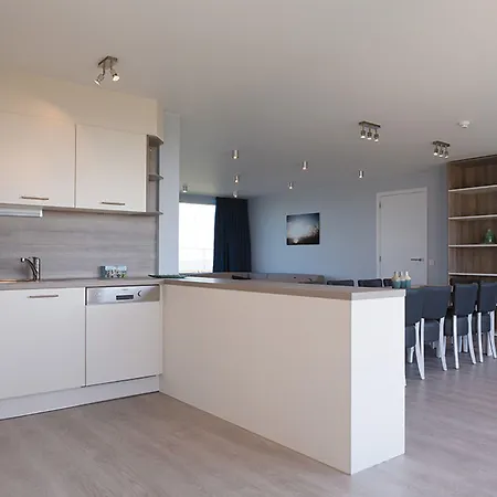 Апартаменты Holiday Suites Blankenberge Бланкенберге