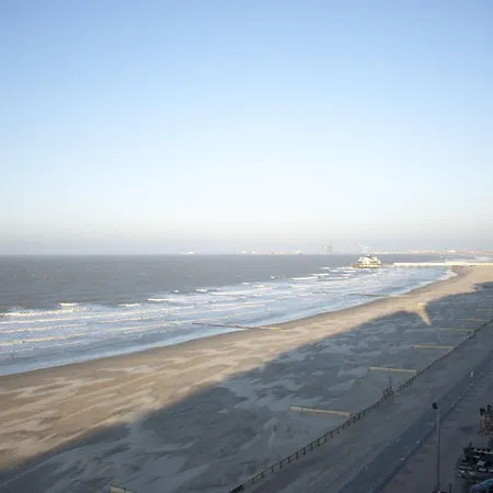 Holiday Suites Blankenberge Apartamento